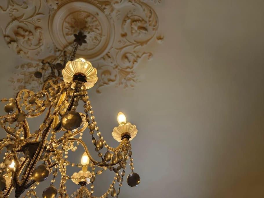 Retroetnea - Appartamento In Centro Storico - Con Camere Comunicanti Catania Bagian luar foto